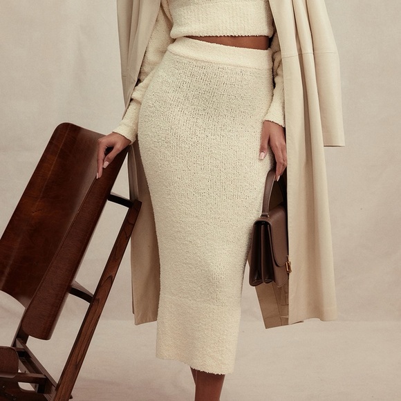 HOUSE OF CB MISHKA CREAM SOFT BOUCLE KNIT MIDI SKIRT, SIZE LARGE 1030 - Picture 4 of 9